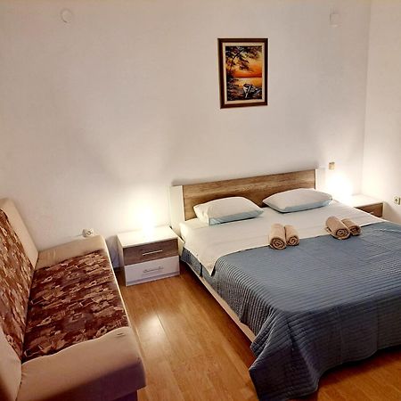 Apartments Pletikosa Бродарика Екстериор снимка